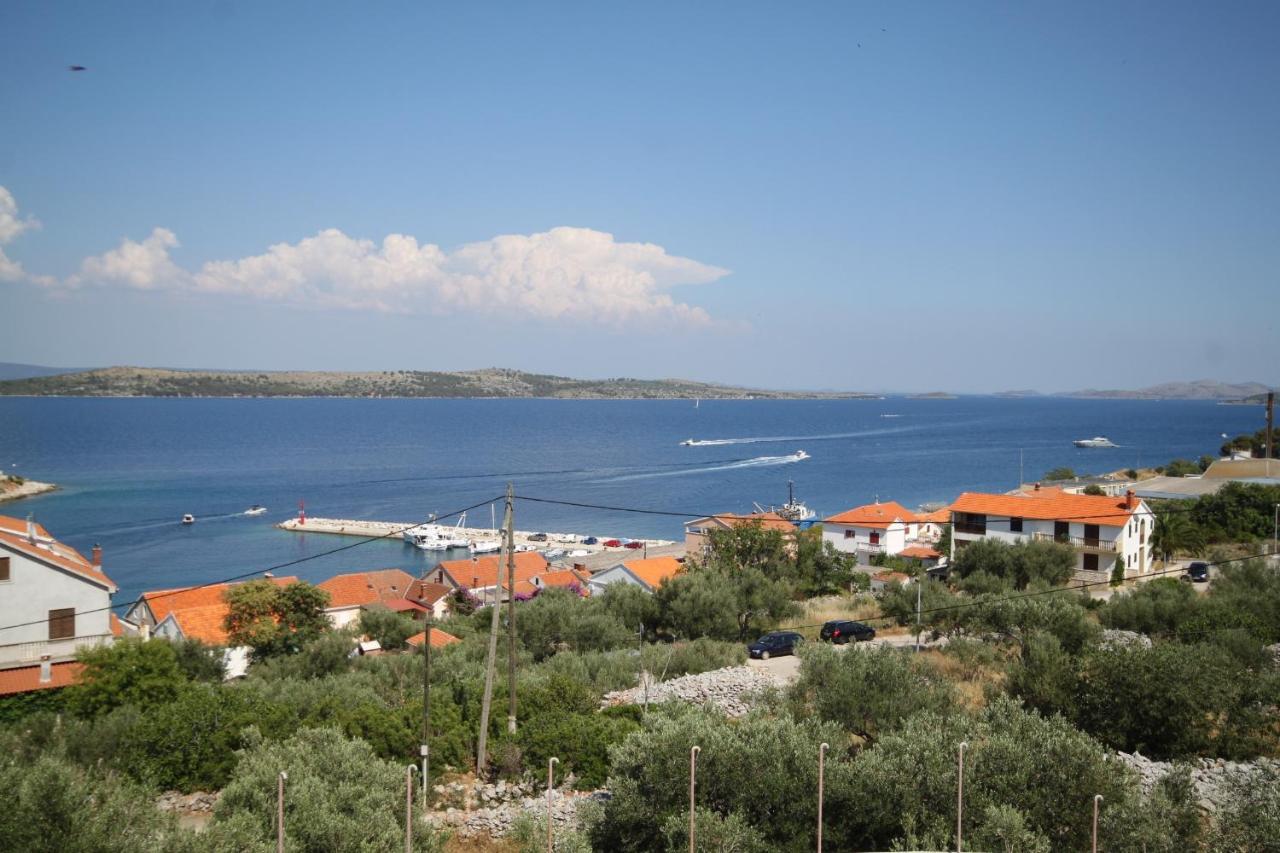 Apartments With A Parking Space Sali, Dugi Otok - 8152 Exterior photo